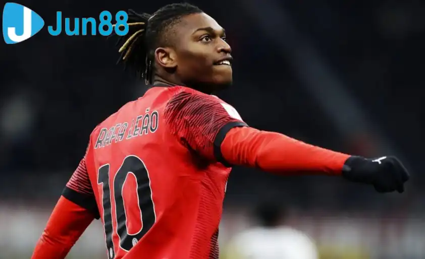 Rafael Leao nhận được đề nghị khủng từ Al Nassr Rafael Leao nhận được đề nghị khủng từ Al Nassr