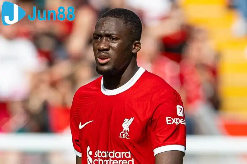Konate được đồn đoán với việc gia nhập Real Madrid (Ảnh: Marca). Konate được đồn đoán với việc gia nhập Real Madrid (Ảnh: Marca).